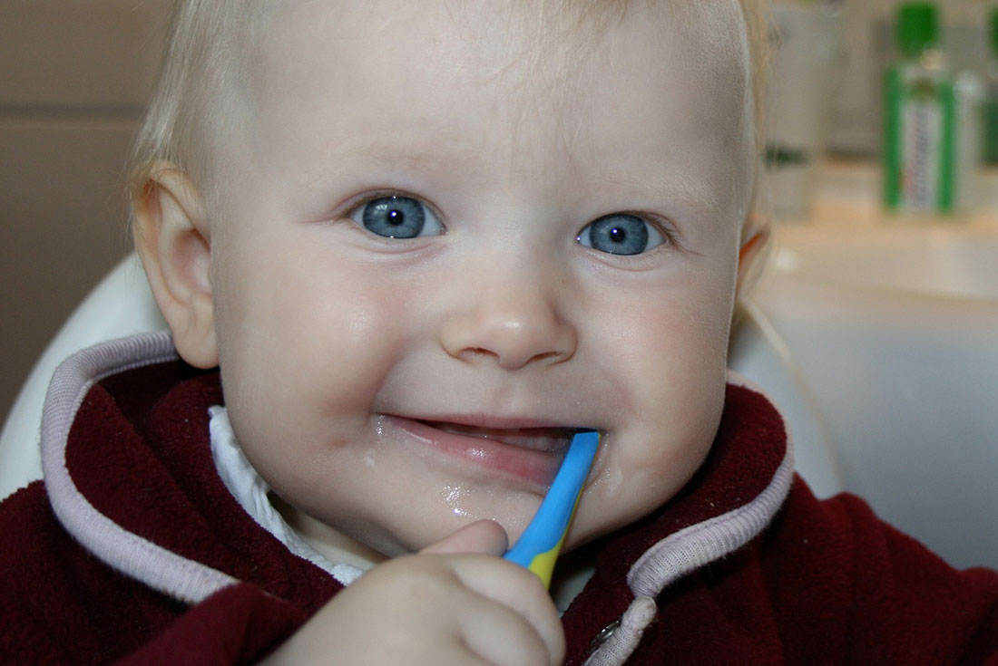 pediatra bambini dietologo sanremo ventimiglia igiene orale denti neonato